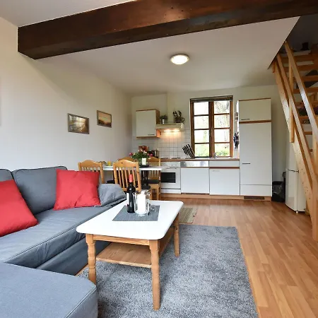 ヴィラ Spacious In Stove With Waterfront *